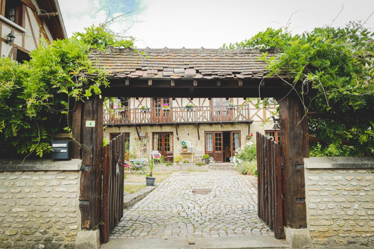 Fourges Au Fil De L'Eau & Gite "Le Jardin Du Moulin" المظهر الخارجي الصورة